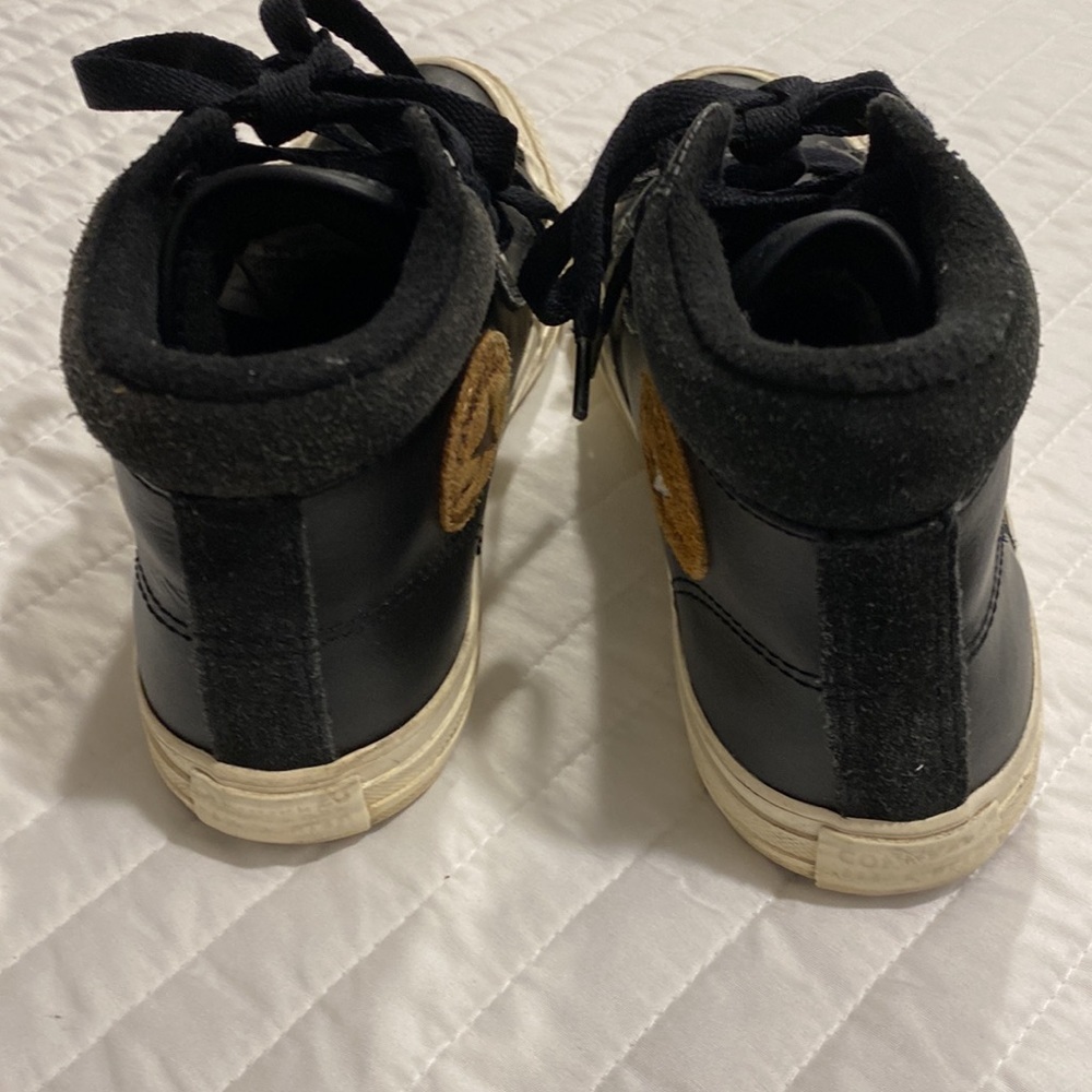 Converse black leather high top sneakers size 3 - Picture 5 of 7